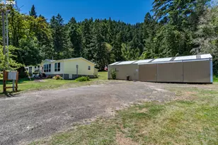 5833 Hubbard Creek Rd, Umpqua, OR 97486 - Photo 37