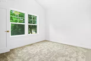 5465 N Fessenden St, Portland, OR 97203 - Photo 11