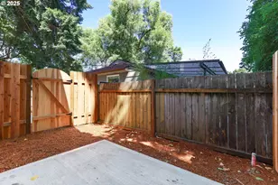 5465 N Fessenden St, Portland, OR 97203 - Photo 23