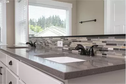 1001 NE Regan Hill Loop, Estacada, OR 97023 - Photo 23