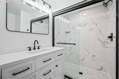 570 N Hayden Bay Dr, Portland, OR 97217 - Photo 15