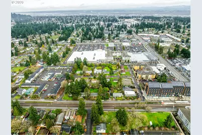 E Burnside St, Portland, OR 97216 - Photo 23