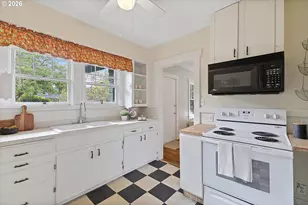 6333 SE 58th Ave, Portland, OR 97206 - Photo 9