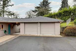 8000 SW Linden Rd, Portland, OR 97225 - Photo 5