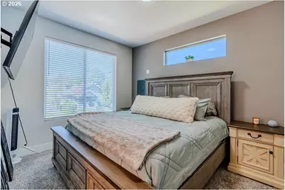 7726 SE Tolman St, Portland, OR 97206 - Photo 9