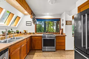 3809 Monroe St, Eugene, OR 97405 - Photo 11