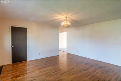 4072 Hanna St, Roseburg, OR 97471 - Photo 7