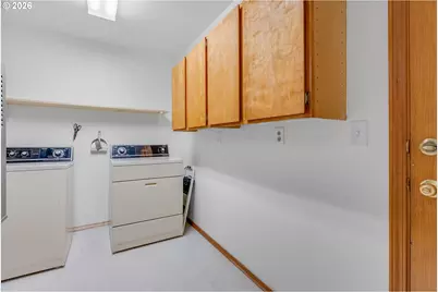1131 NE 118th Ave, Portland, OR 97220 - Photo 33