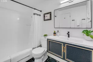 1131 NE 118th Ave, Portland, OR 97220 - Photo 21