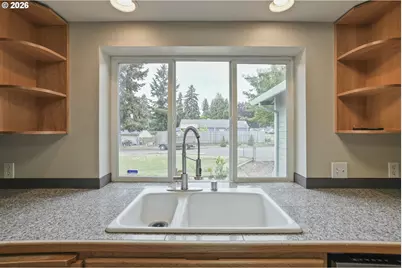 12905 NE 36th St, Vancouver, WA 98682 - Photo 11