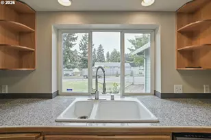 12905 NE 36th St, Vancouver, WA 98682 - Photo 11