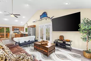 855 NW 114th Ave, Portland, OR 97229 - Photo 3