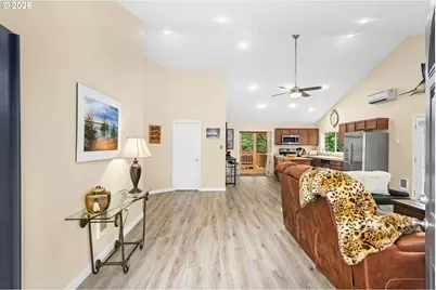 855 NW 114th Ave, Portland, OR 97229 - Photo 9