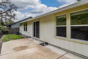 4509 Ridenour St, Roseburg, OR 97470 - Photo 35