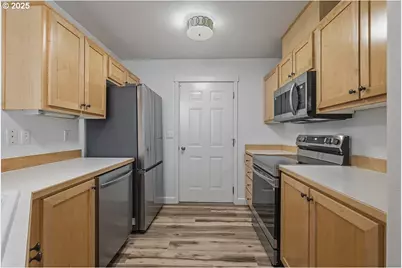 14575 SW Magpie Ln #102, Beaverton, OR 97007 - Photo 9