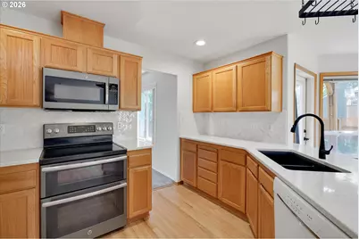 1625 SE 71st Ave, Hillsboro, OR 97123 - Photo 21