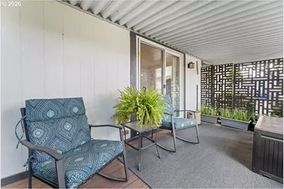 21100 NE Sandy Blvd, Fairview, OR 97024 - Photo 23