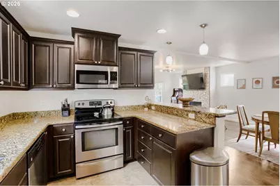 2213 SE 60th Ave, Portland, OR 97215 - Photo 9