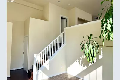 2608 SW Hume Ct, Portland, OR 97219 - Photo 3