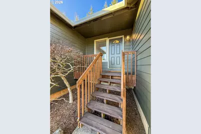 36909 Eldridge Dr, Sandy, OR 97055 - Photo 9