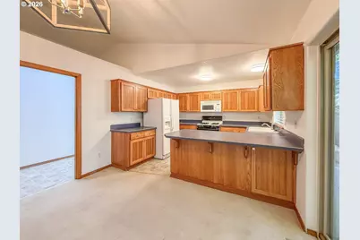 36909 Eldridge Dr, Sandy, OR 97055 - Photo 13