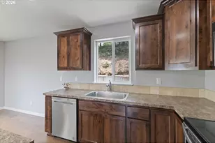 6015 NW High Heaven Rd, McMinnville, OR 97128 - Photo 13
