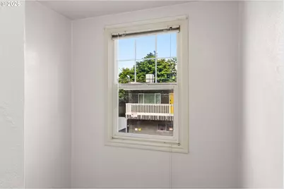 239 E 14th Ave, Eugene, OR 97401 - Photo 15