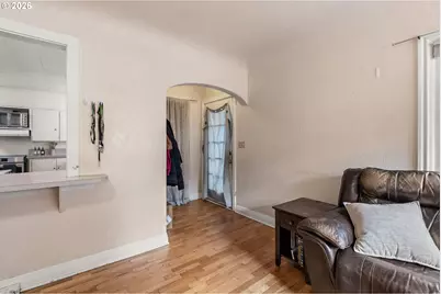 239 E 14th Ave, Eugene, OR 97401 - Photo 5