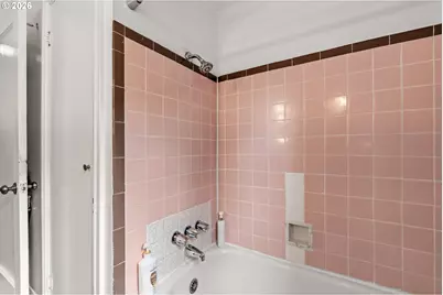 239 E 14th Ave, Eugene, OR 97401 - Photo 13