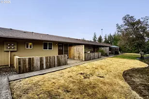 10905 NE 6th St, Vancouver, WA 98664 - Photo 17