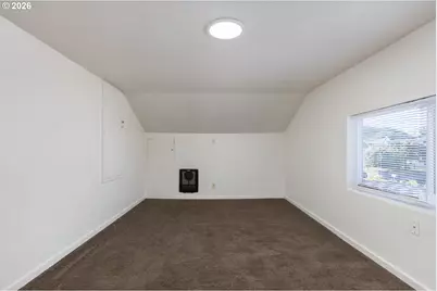 208 NW 7th St, Newport, OR 97365 - Photo 21