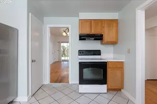 208 NW 7th St, Newport, OR 97365 - Photo 13