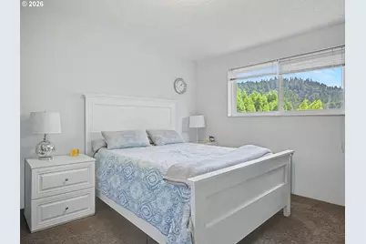 1454 SW 4th St, Gresham, OR 97080 - Photo 13