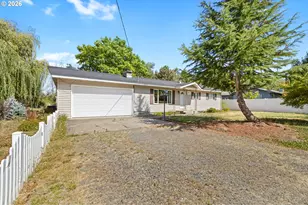 1627 Southgate Way, Grants Pass, OR 97527 - Photo 1