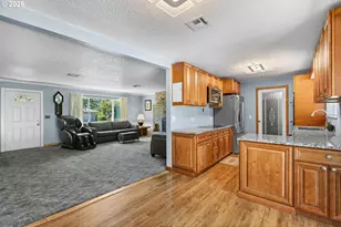 1627 Southgate Way, Grants Pass, OR 97527 - Photo 9