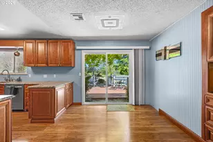 1627 Southgate Way, Grants Pass, OR 97527 - Photo 11