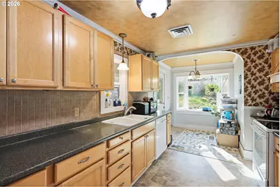 1514 E 14th St, The Dalles, OR 97058 - Photo 9