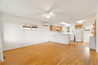 6115 SE Lambert St, Portland, OR 97206 - Photo 5