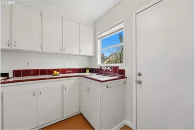 7704 SE Harold St SE, Portland, OR 97206 - Photo 17