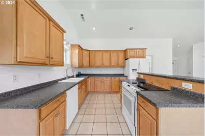 96407 Oceanside East Dr, Brookings, OR 97415 - Photo 9