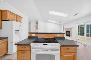 96407 Oceanside E Dr, Brookings, OR 97415 - Photo 11
