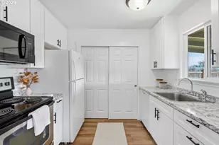 10323 NE 58th St, Vancouver, WA 98662 - Photo 9