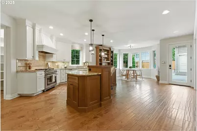 784 3rd St, Lake Oswego, OR 97034 - Photo 9