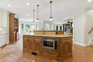 784 3rd St, Lake Oswego, OR 97034 - Photo 11