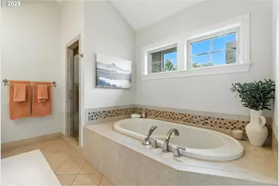 784 3rd St, Lake Oswego, OR 97034 - Photo 27