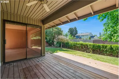 324 N Peacock Ct, Newberg, OR 97132 - Photo 31