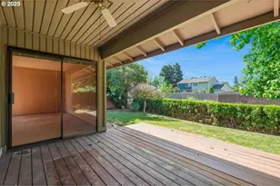 324 N Peacock Ct, Newberg, OR 97132 - Photo 31