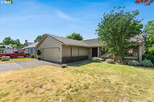 324 N Peacock Ct, Newberg, OR 97132 - Photo 3