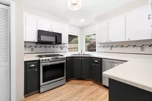 14117 SW Fanno Creek Pl, Portland, OR 97224 - Photo 9