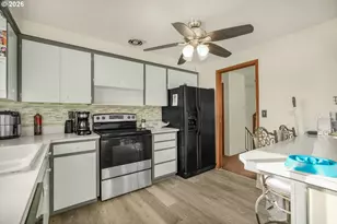 16700 SE Bel Air Dr, Damascus, OR 97089 - Photo 11